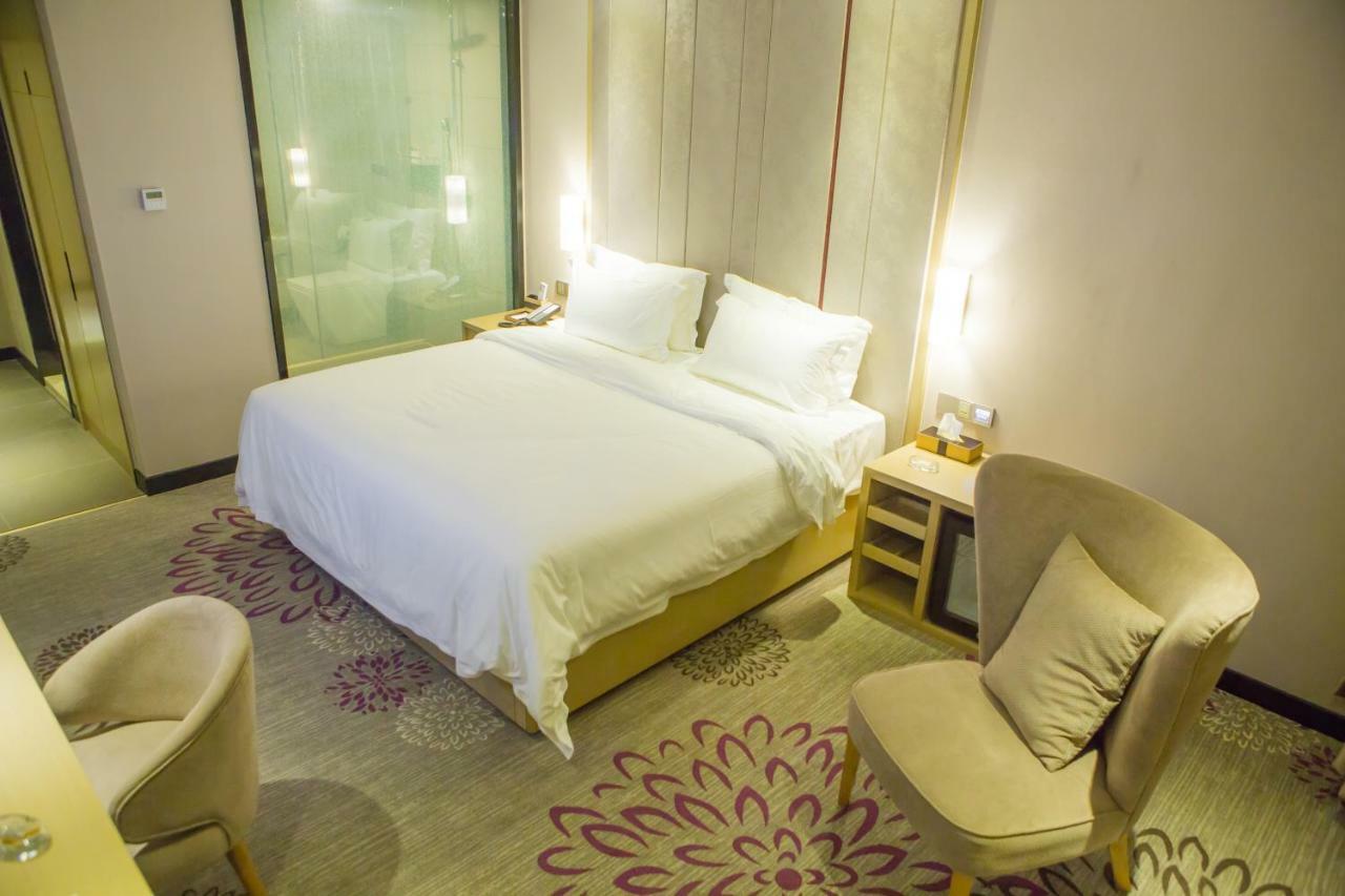 Lavande Hotel Shantou Zewnętrze zdjęcie